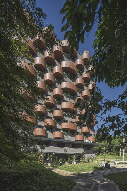 HEISS HOTEL / Plan:b arquitectos HEISS HOTEL / Plan:b arquitectos - Imagen 9 de 33