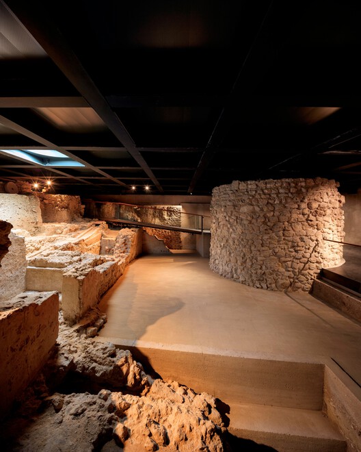 Restoration and Enhancement of the Patriarchal Cathedral of Lisbon, Installation of the Archaeological Center, and Restoration of the Upper and Lower Cloisters / Adalberto Dias Arquitecto lda - Image 22 of 37