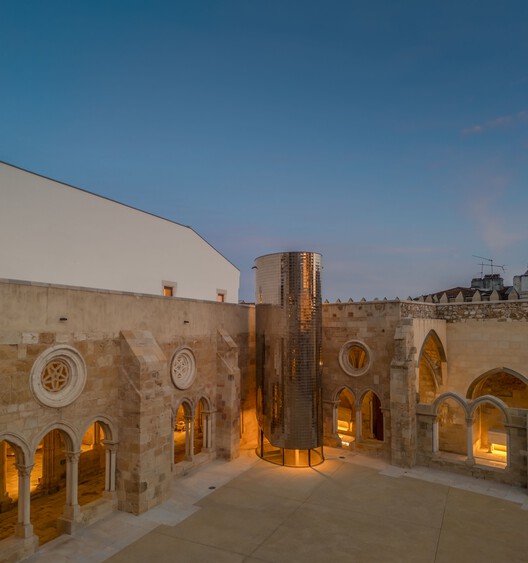 Restoration and Enhancement of the Patriarchal Cathedral of Lisbon, Installation of the Archaeological Center, and Restoration of the Upper and Lower Cloisters / Adalberto Dias Arquitecto lda - Image 26 of 37