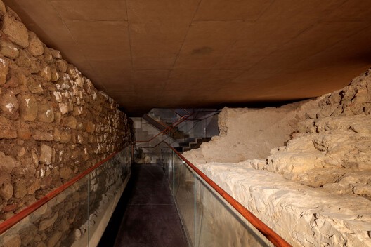 Restoration and Enhancement of the Patriarchal Cathedral of Lisbon, Installation of the Archaeological Center, and Restoration of the Upper and Lower Cloisters / Adalberto Dias Arquitecto lda - Image 20 of 37