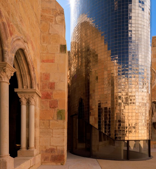 Restoration and Enhancement of the Patriarchal Cathedral of Lisbon, Installation of the Archaeological Center, and Restoration of the Upper and Lower Cloisters / Adalberto Dias Arquitecto lda - Image 2 of 37