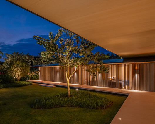 Residencia DRP / Jacobsen Arquitetura - Imagen 16 de 19