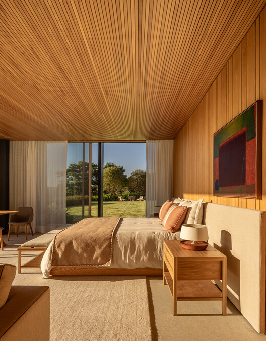 BGM residencial / Jacobsen Arquiteura - Fotografía interior, dormitorio, madera, cama