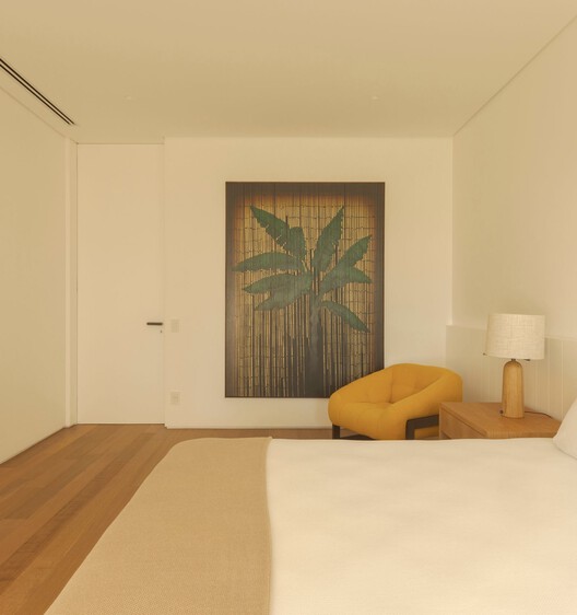ART Residence / Jacobsen Arquitetura ART Residence / Jacobsen Arquitetura - Interior Photography, Bedroom, Wood, Bed, Lighting