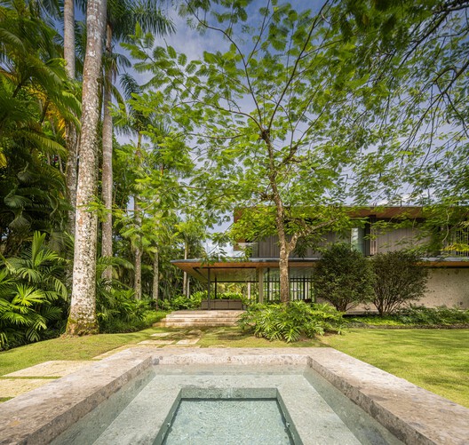 ART Residence / Jacobsen Arquitetura ART Residence / Jacobsen Arquitetura - Exterior Photography, Garden, Courtyard