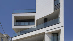 Doa Residential Building / White Cube Atelier