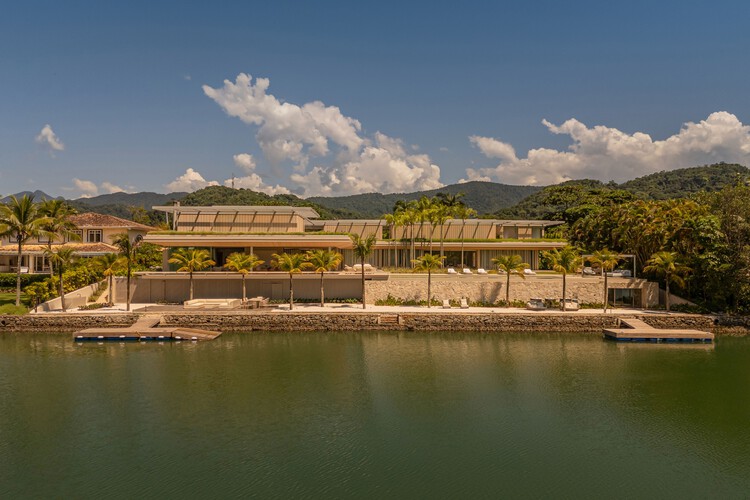 Casa BRM / Jacobsen Arquitetura - Foto 9 de 25