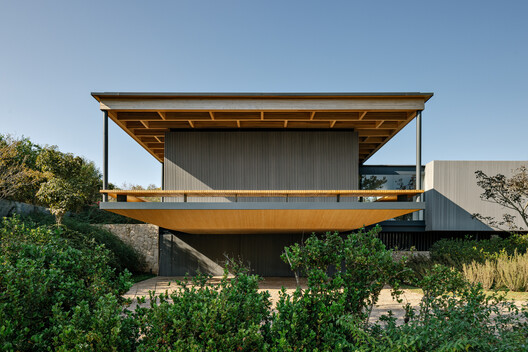 MRD Residence / Jacobsen Arquitetura