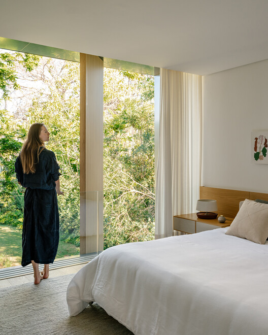 MRD Residence / Jacobsen Arquitetura MRD Residence / Jacobsen Arquitetura - Interior Photography, Bedroom, Wood, Bed