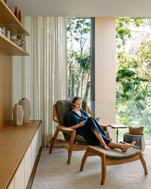 MRD Residence / Jacobsen Arquitetura MRD Residence / Jacobsen Arquitetura - Interior Photography, Wood, Lighting, Chair