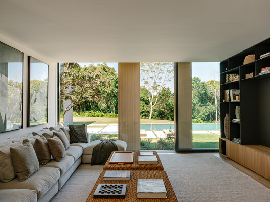 MRD Residence / Jacobsen Arquitetura MRD Residence / Jacobsen Arquitetura - Interior Photography, Living Room, Wood, Sofa, Chair