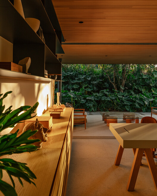 MRD Residence / Jacobsen Arquitetura MRD Residence / Jacobsen Arquitetura - Interior Photography, Dining room, Wood