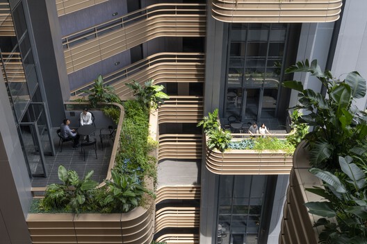 深圳前海珑湾国际人才公寓 / Foster + Partners 深圳前海珑湾国际人才公寓 / Foster + Partners - 室内图, 阳台