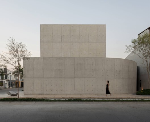 House Tao / HW Studio
