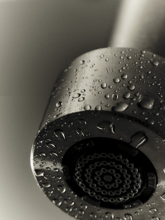 Precision, Purity, and the Poetics of Stainless Steel for Contemporary Bathrooms - Image 9 of 14