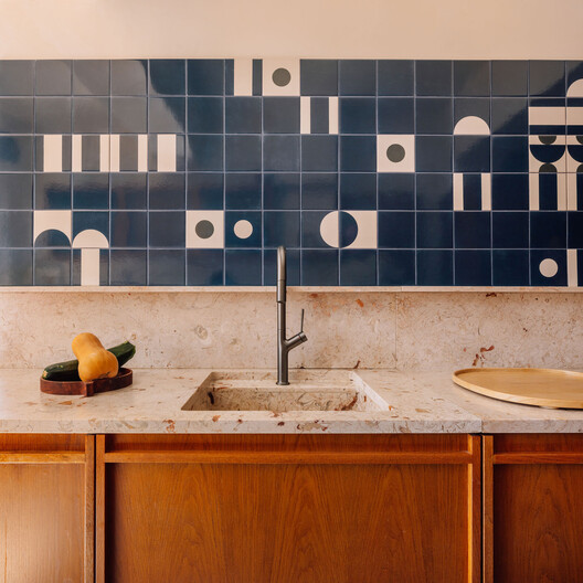 Apartamento Primeiro Esquerdo / há.atelier - Fotografia de Interiores, Cozinha