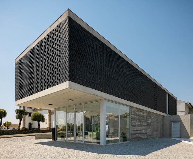 Junta de Freguesia de Vermoim / Rui Mendes Ribeiro - Imagem 2 de 32