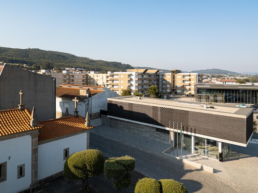 Junta de Freguesia de Vermoim / Rui Mendes Ribeiro - Imagem 5 de 32