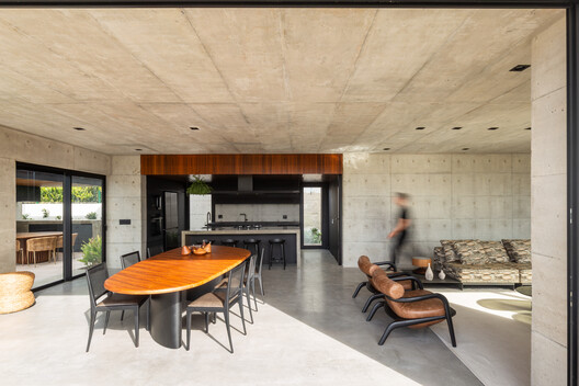 Casa RJ / Oficina Conceito Arquitetura - Fotografía interior, Cocina, Sillas
