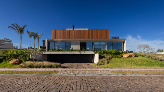 Casa RJ / Oficina Conceito Arquitetura