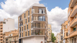 Edificio Residencial Foners / gon architects