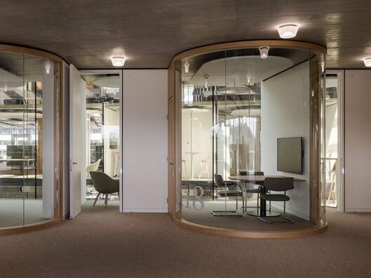 Lombard Odier New Headquarters / Herzog & de Meuron Lombard Odier New Headquarters / Herzog & de Meuron - Interior Photography, Lighting, Chair, Glass