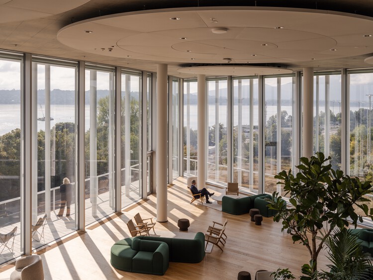 Nova Sede da Lombard Odier  / Herzog & de Meuron - Fotografia de Interiores, Sala de Estar, Vidro, Cadeira