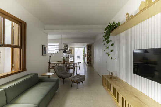 Casa Zurick / plano livre - Fotografia de Interiores, Sala de Estar, Madeira, Sofá, Iluminação, Mesa