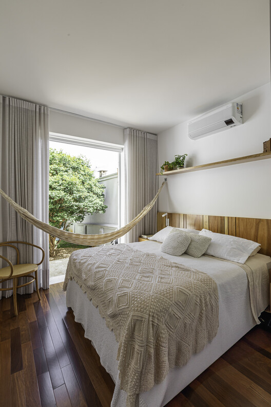 Casa Zurick / plano livre - Fotografia de Interiores, Dormitório, Cama, Madeira, Iluminação