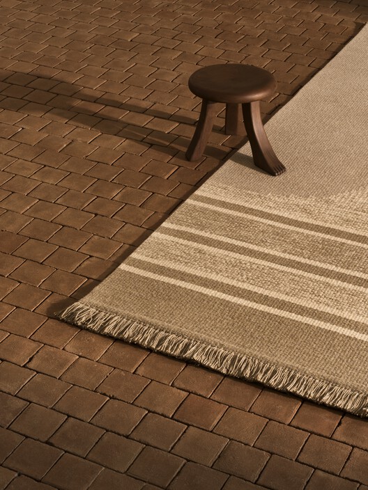 Rugs as Woven Memory: How Origin and Materiality Shape Interiors - Image 11 of 21