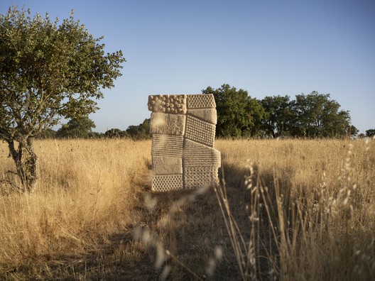 Rugs as Woven Memory: How Origin and Materiality Shape Interiors
