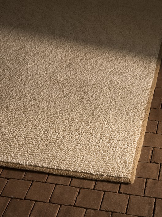 Rugs as Woven Memory: How Origin and Materiality Shape Interiors - Image 3 of 21