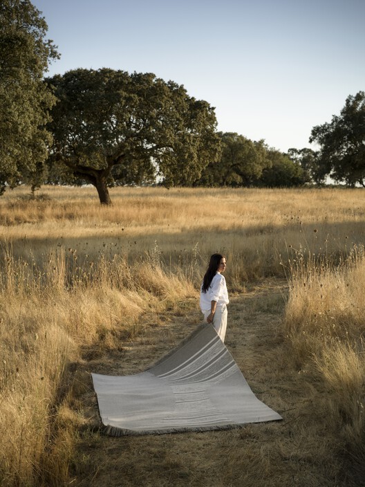 Rugs as Woven Memory: How Origin and Materiality Shape Interiors - Image 17 of 21