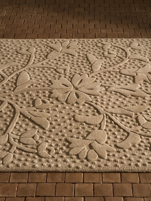 Rugs as Woven Memory: How Origin and Materiality Shape Interiors - Image 7 of 21