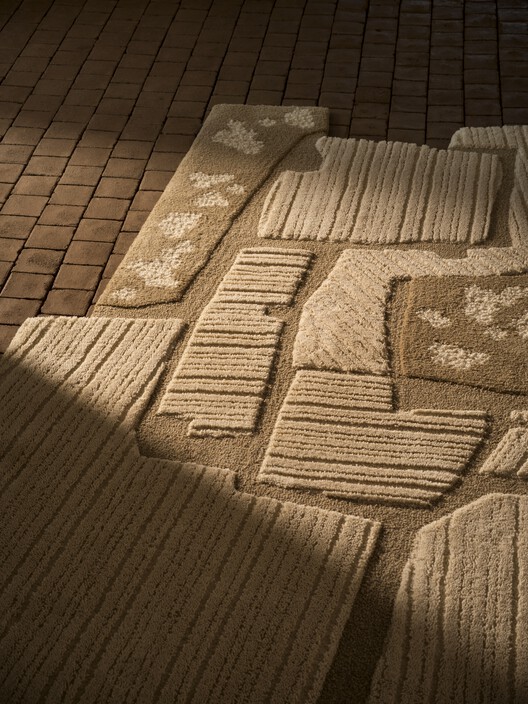 Rugs as Woven Memory: How Origin and Materiality Shape Interiors - Image 6 of 21