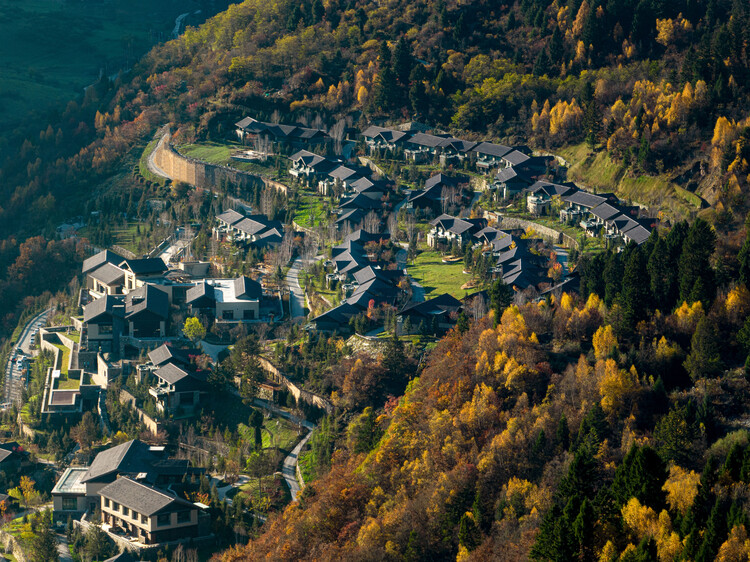 九寨沟日赛谷丽思卡尔顿隐世酒店 / WATG + CSWADI - 1 的图像 33