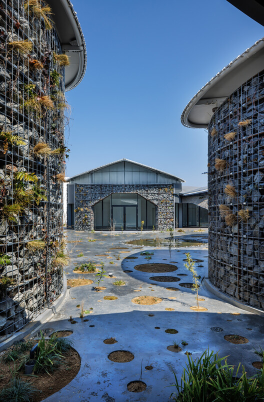 Pavilhão da Vida Futura na Expo Osaka 2025 / KOMPAS - Fotografia de Exterior