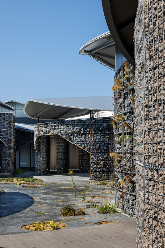 Pavilhão da Vida Futura na Expo Osaka 2025 / KOMPAS - Fotografia de Exterior