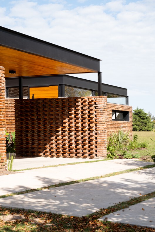 MM / Gruppo House Lordi Edificio - Fotos exteriores, ladrillos