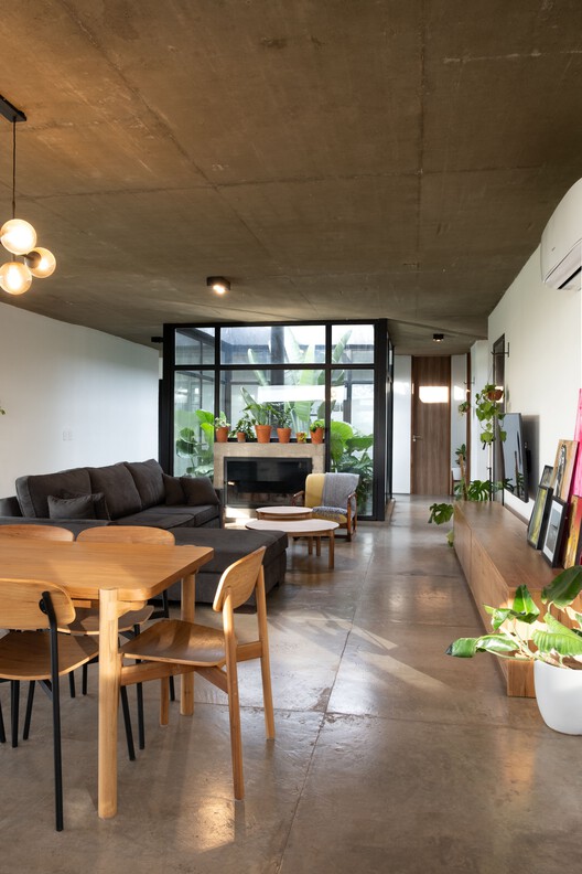 Casa MM / Gruppo Lordi Arquitectura - Fotografía interior, Comedor, Madera, Iluminación, Mesas, Sillas, Vidrio