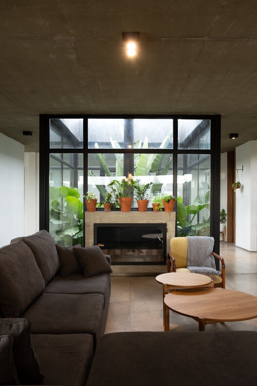 MM / Gruppo House Lordi Arquitectura - Fotos interiores, casas de madera, iluminación, mesas, sillas, vidrio