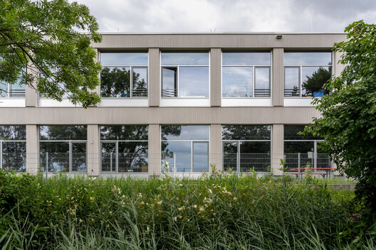三庭院工坊 / Opposite Office + studio lot + hanfstingl architekten - 建筑图, 表皮, 庭院