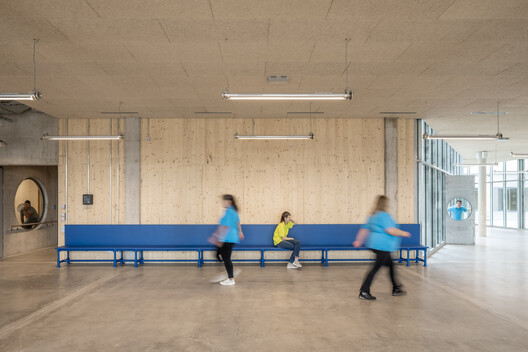 三庭院工坊 / Opposite Office + studio lot + hanfstingl architekten - 室内图