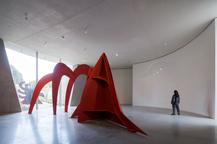 Museo Jardín Calder/Herzog & de Meuron - fotografía interior