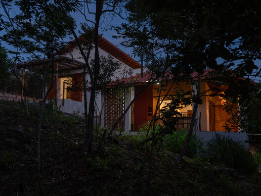 Casa Calumbi / Amanda Neuberger Casa Calumbi / Amanda Neuberger - Fotografia de Exterior, Madeira