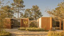 Residencia CR / Jacobsen Arquitetura