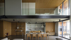 Apartamento Duplex 402 / Jobim Carlevaro Arquitetos