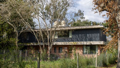 Casas Hermanas / Simón Albina