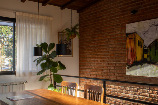 Sister Houses / Simón Albina - Interior Photography, Wood, Brick, Lighting, Table, Chair