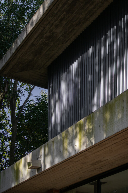 Sister Houses / Simón Albina - Image 8 of 23